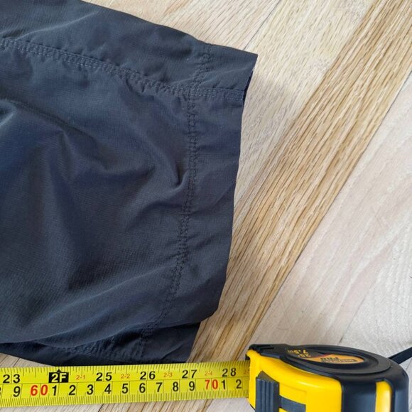 The North Face cargo pants men’s Large #techwear measurements in picture - Picture 5 of 8